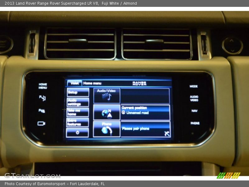 Fuji White / Almond 2013 Land Rover Range Rover Supercharged LR V8