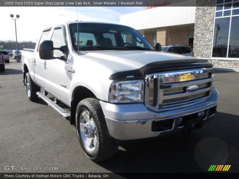 Front 3/4 View of 2005 F350 Super Duty Lariat Crew Cab 4x4