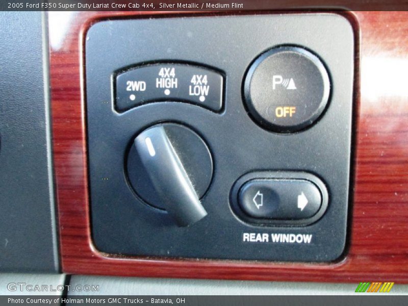 Silver Metallic / Medium Flint 2005 Ford F350 Super Duty Lariat Crew Cab 4x4