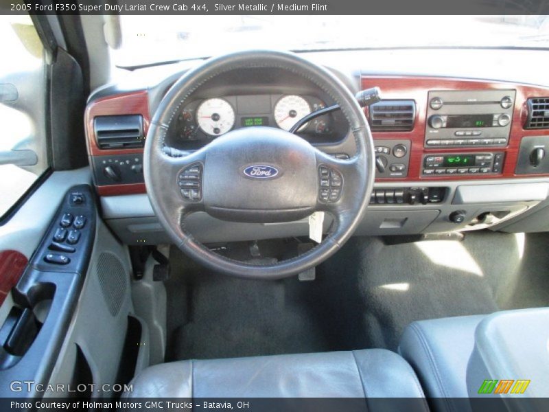 Silver Metallic / Medium Flint 2005 Ford F350 Super Duty Lariat Crew Cab 4x4