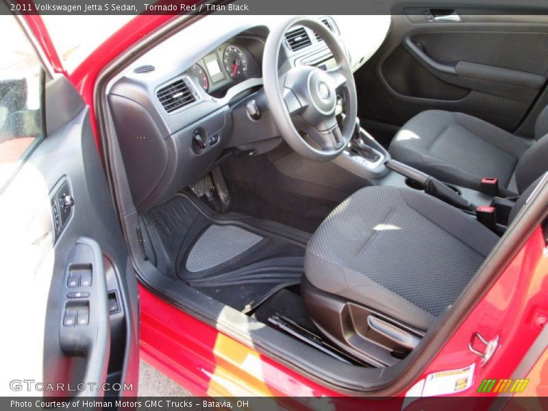 Tornado Red / Titan Black 2011 Volkswagen Jetta S Sedan
