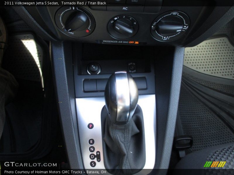 Tornado Red / Titan Black 2011 Volkswagen Jetta S Sedan