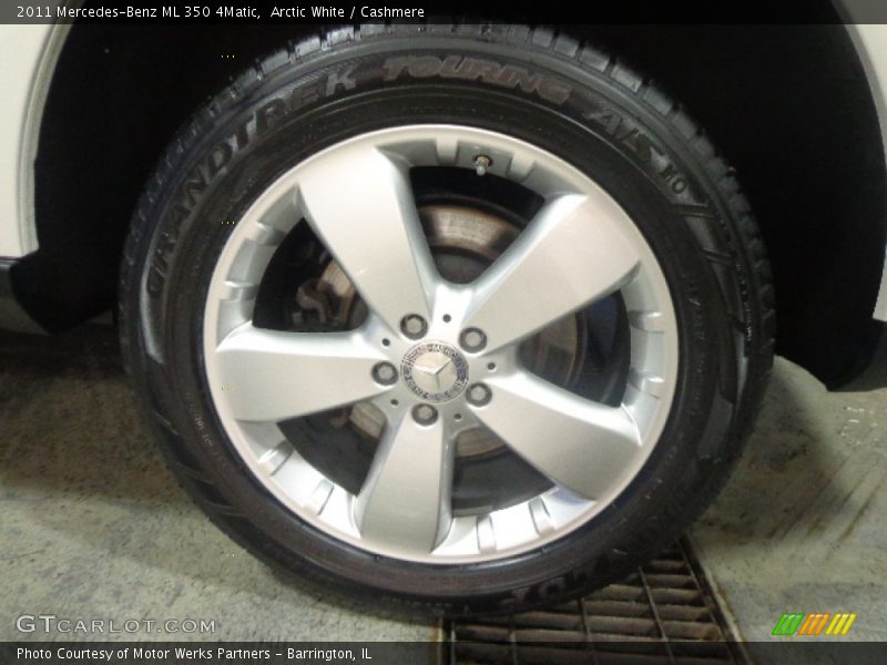 Arctic White / Cashmere 2011 Mercedes-Benz ML 350 4Matic