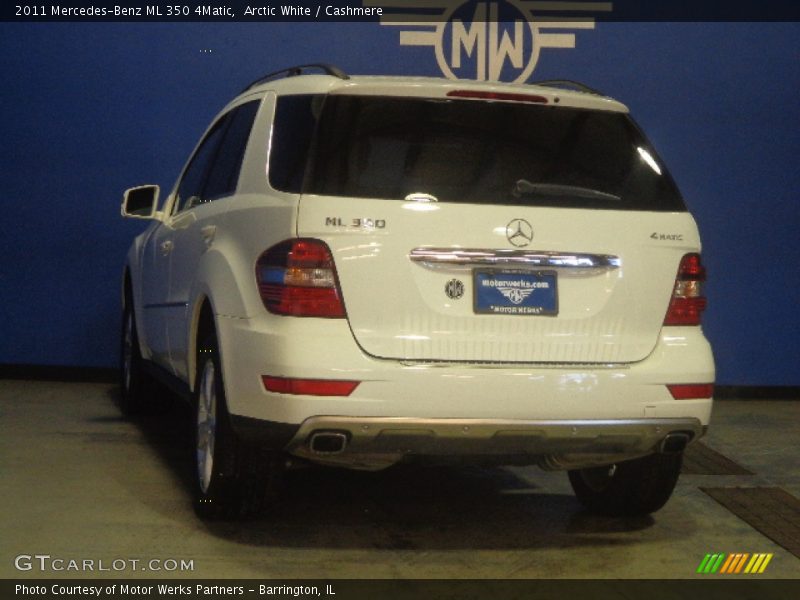 Arctic White / Cashmere 2011 Mercedes-Benz ML 350 4Matic