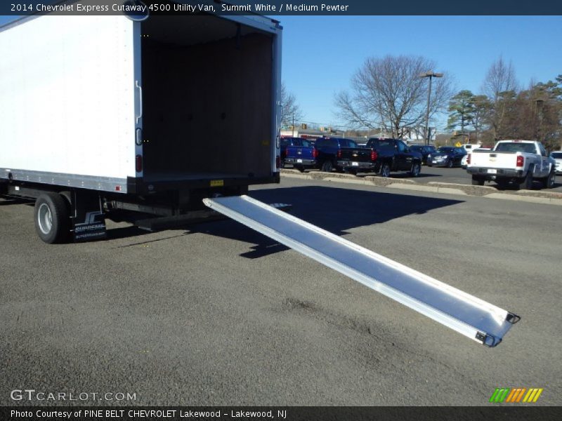 Summit White / Medium Pewter 2014 Chevrolet Express Cutaway 4500 Utility Van