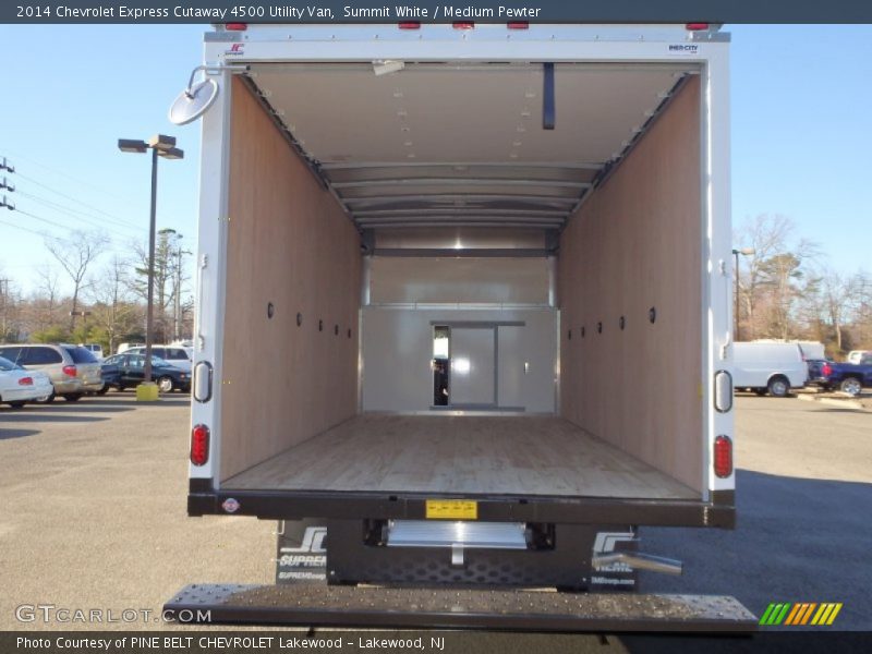 Summit White / Medium Pewter 2014 Chevrolet Express Cutaway 4500 Utility Van