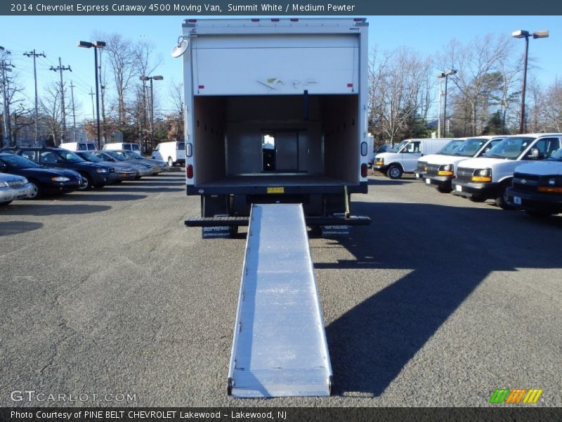 Summit White / Medium Pewter 2014 Chevrolet Express Cutaway 4500 Moving Van