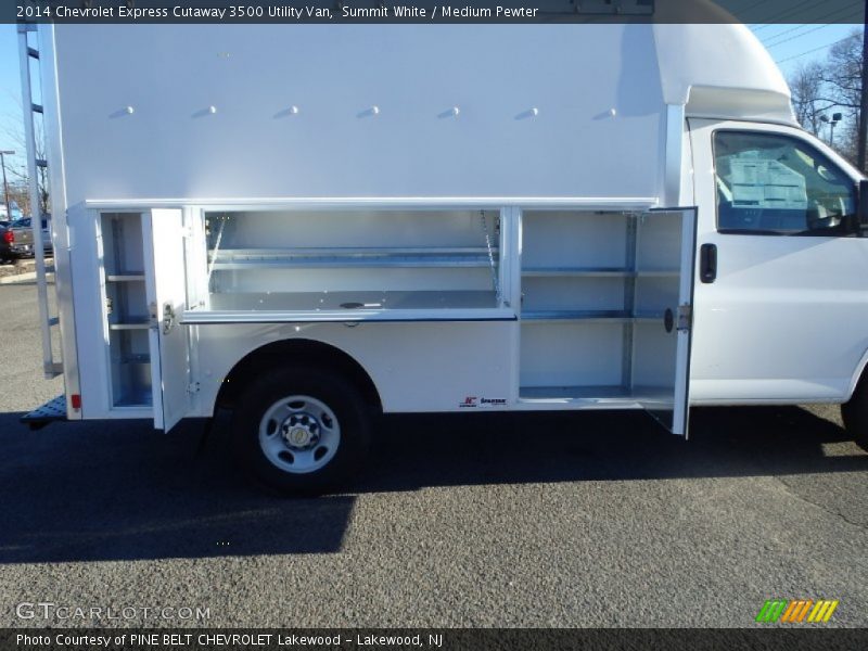 Summit White / Medium Pewter 2014 Chevrolet Express Cutaway 3500 Utility Van