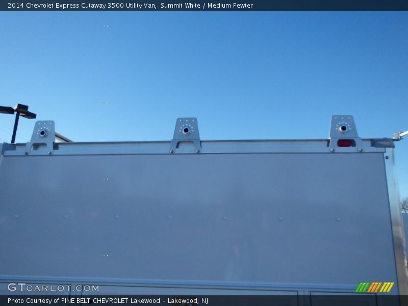 Summit White / Medium Pewter 2014 Chevrolet Express Cutaway 3500 Utility Van
