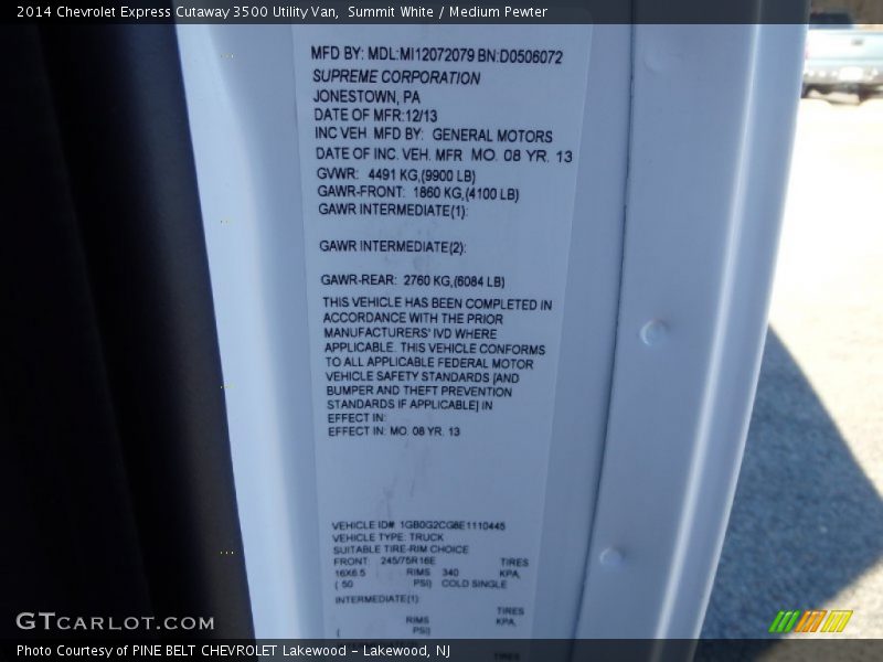 Summit White / Medium Pewter 2014 Chevrolet Express Cutaway 3500 Utility Van