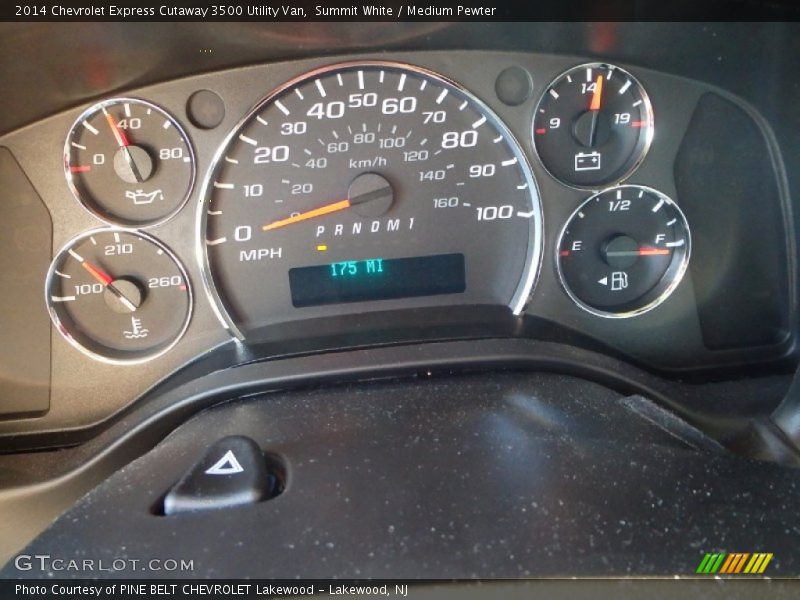 Summit White / Medium Pewter 2014 Chevrolet Express Cutaway 3500 Utility Van