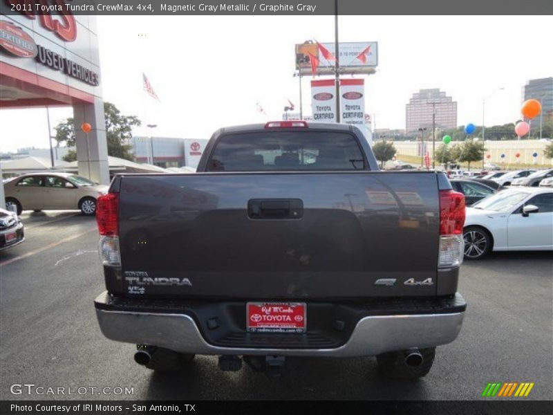 Magnetic Gray Metallic / Graphite Gray 2011 Toyota Tundra CrewMax 4x4