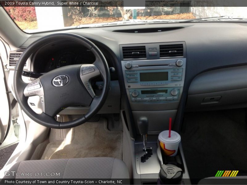 Super White / Charcoal 2009 Toyota Camry Hybrid