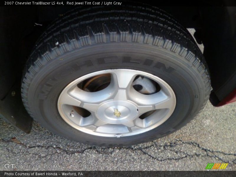 Red Jewel Tint Coat / Light Gray 2007 Chevrolet TrailBlazer LS 4x4