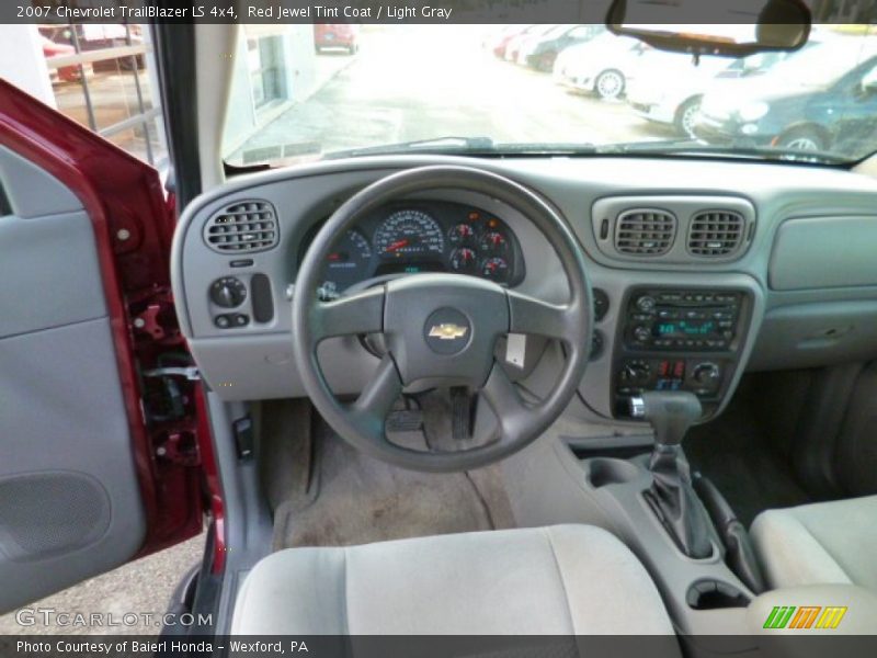 Red Jewel Tint Coat / Light Gray 2007 Chevrolet TrailBlazer LS 4x4