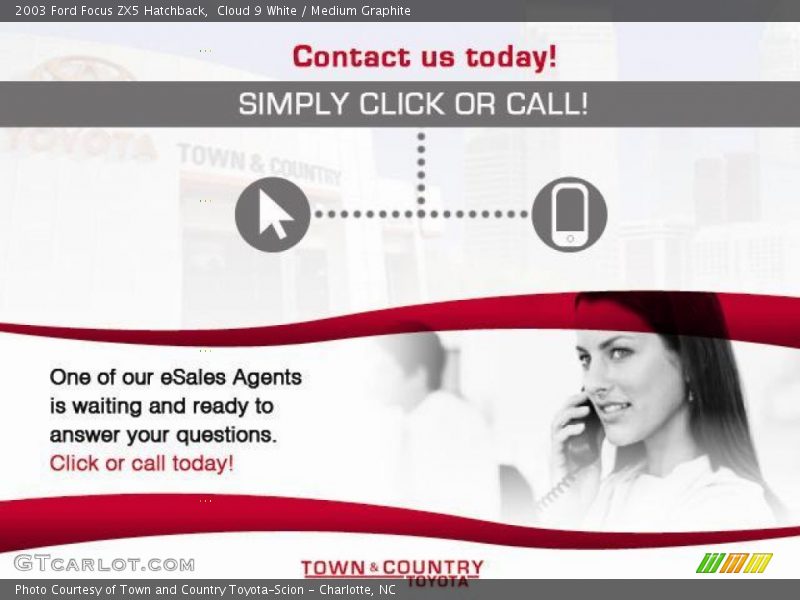 Cloud 9 White / Medium Graphite 2003 Ford Focus ZX5 Hatchback