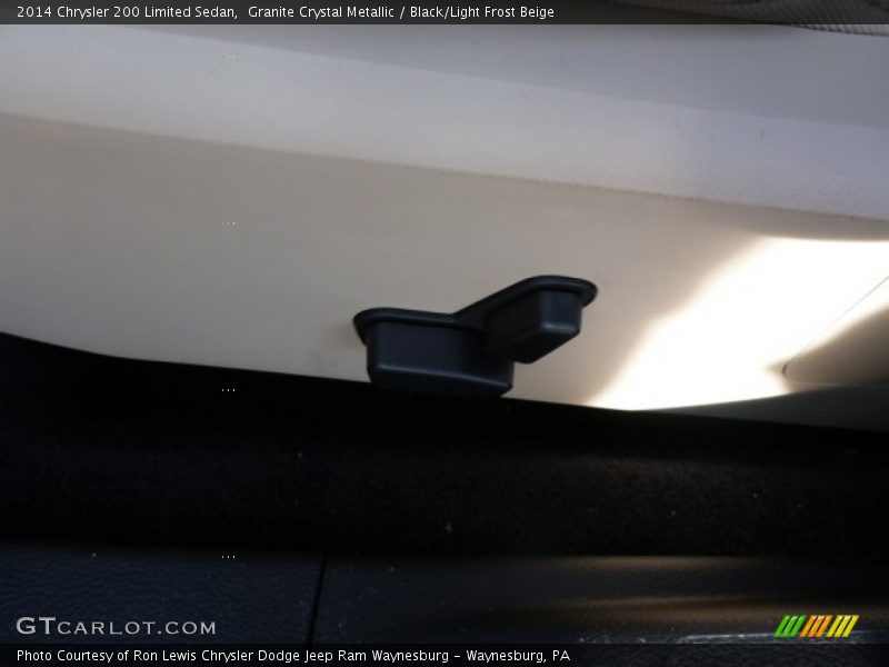 Granite Crystal Metallic / Black/Light Frost Beige 2014 Chrysler 200 Limited Sedan