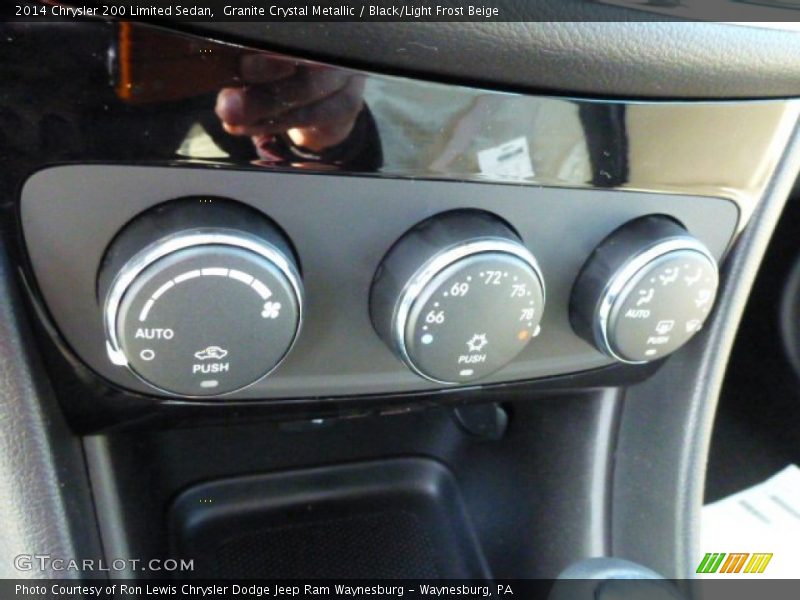 Granite Crystal Metallic / Black/Light Frost Beige 2014 Chrysler 200 Limited Sedan