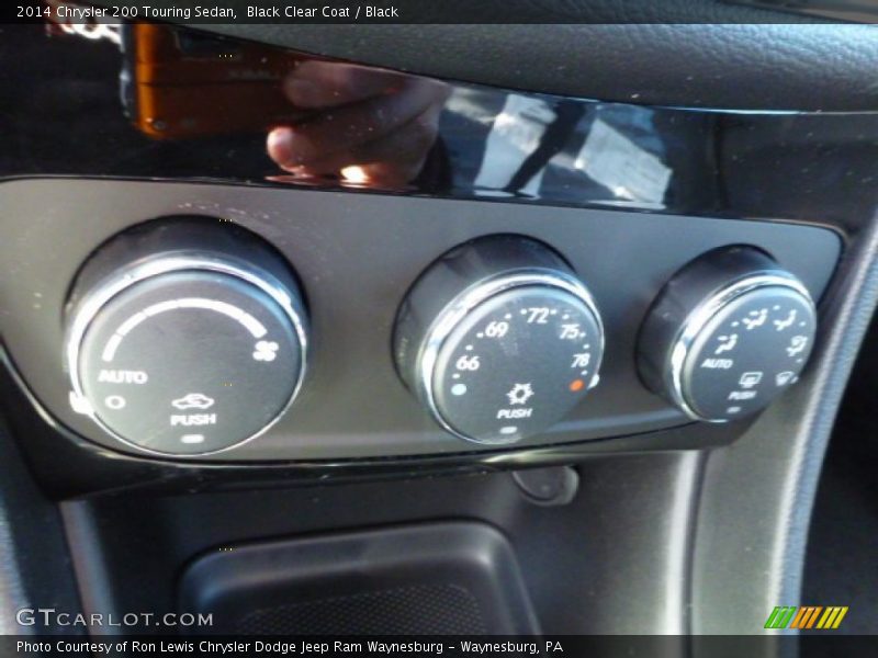 Black Clear Coat / Black 2014 Chrysler 200 Touring Sedan
