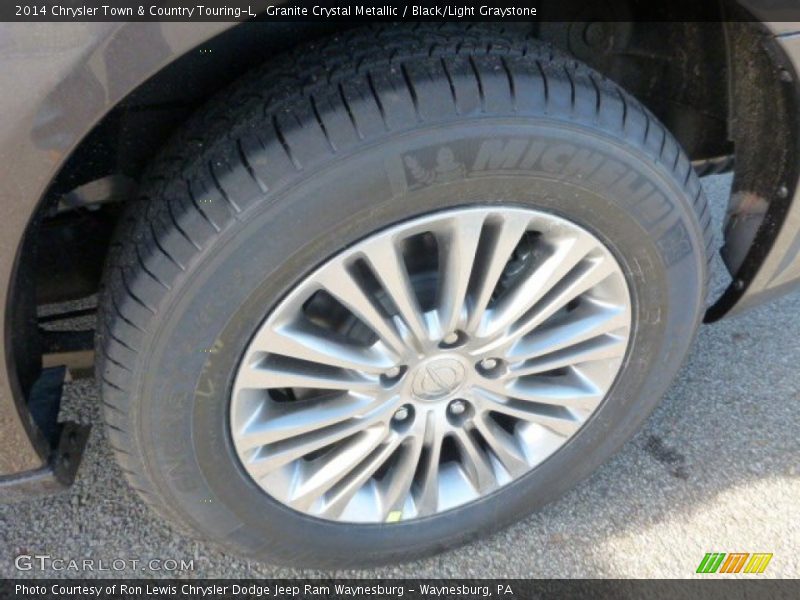 Granite Crystal Metallic / Black/Light Graystone 2014 Chrysler Town & Country Touring-L