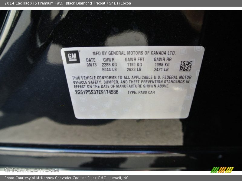 Black Diamond Tricoat / Shale/Cocoa 2014 Cadillac XTS Premium FWD