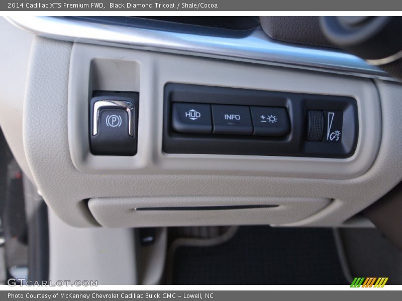 Black Diamond Tricoat / Shale/Cocoa 2014 Cadillac XTS Premium FWD