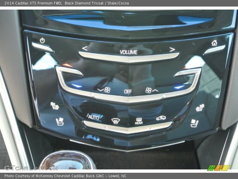 Black Diamond Tricoat / Shale/Cocoa 2014 Cadillac XTS Premium FWD