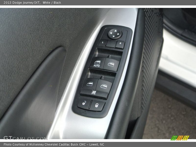 White / Black 2013 Dodge Journey SXT