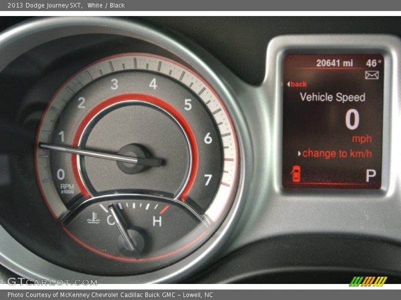 White / Black 2013 Dodge Journey SXT