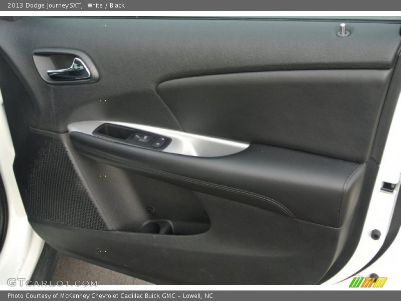 White / Black 2013 Dodge Journey SXT