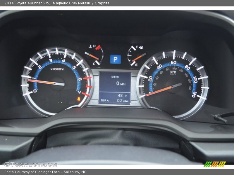 Magnetic Gray Metallic / Graphite 2014 Toyota 4Runner SR5