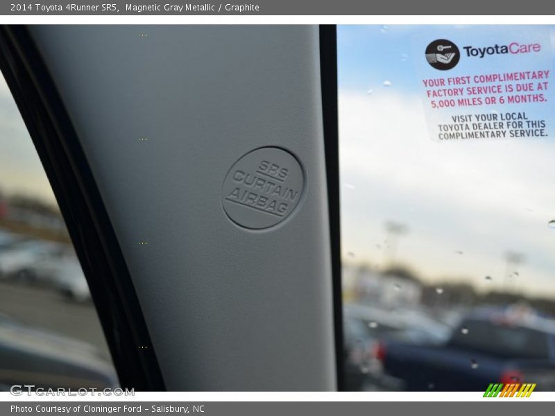 Magnetic Gray Metallic / Graphite 2014 Toyota 4Runner SR5