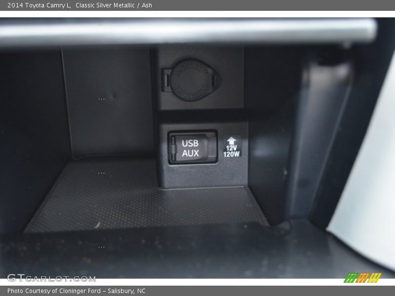 Classic Silver Metallic / Ash 2014 Toyota Camry L