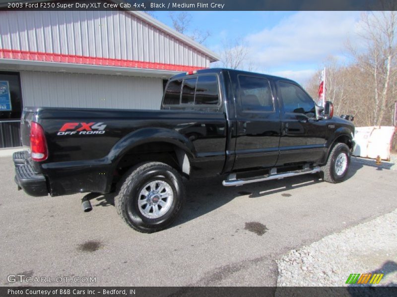 Black / Medium Flint Grey 2003 Ford F250 Super Duty XLT Crew Cab 4x4