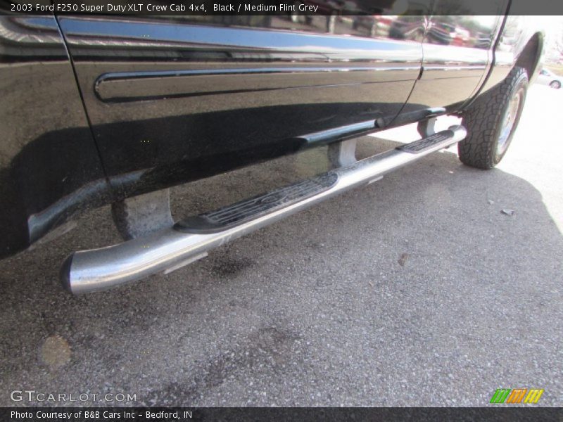Black / Medium Flint Grey 2003 Ford F250 Super Duty XLT Crew Cab 4x4