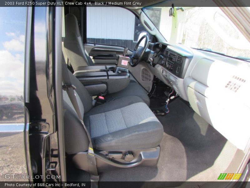 Black / Medium Flint Grey 2003 Ford F250 Super Duty XLT Crew Cab 4x4