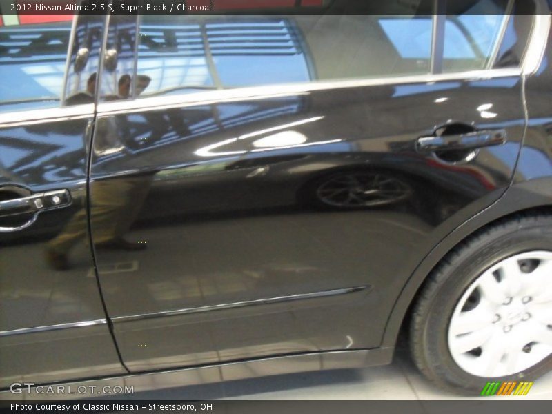 Super Black / Charcoal 2012 Nissan Altima 2.5 S