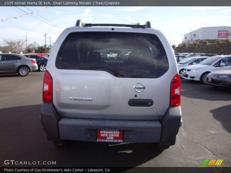 Silver Lightning Metallic / Steel/Graphite 2005 Nissan Xterra SE 4x4