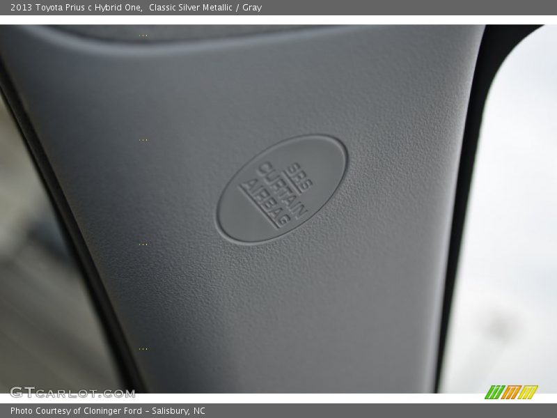 Classic Silver Metallic / Gray 2013 Toyota Prius c Hybrid One