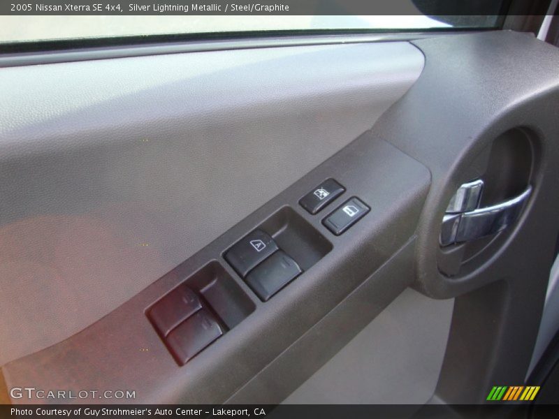 Silver Lightning Metallic / Steel/Graphite 2005 Nissan Xterra SE 4x4