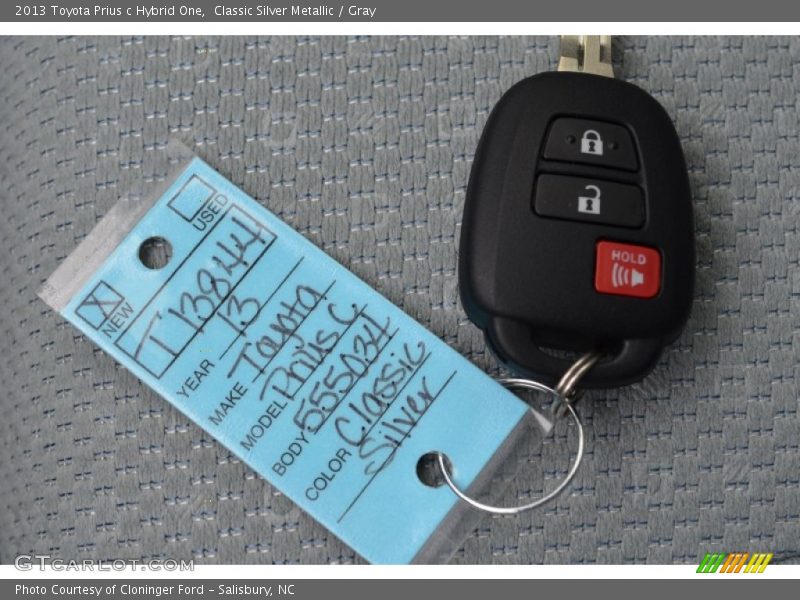 Classic Silver Metallic / Gray 2013 Toyota Prius c Hybrid One