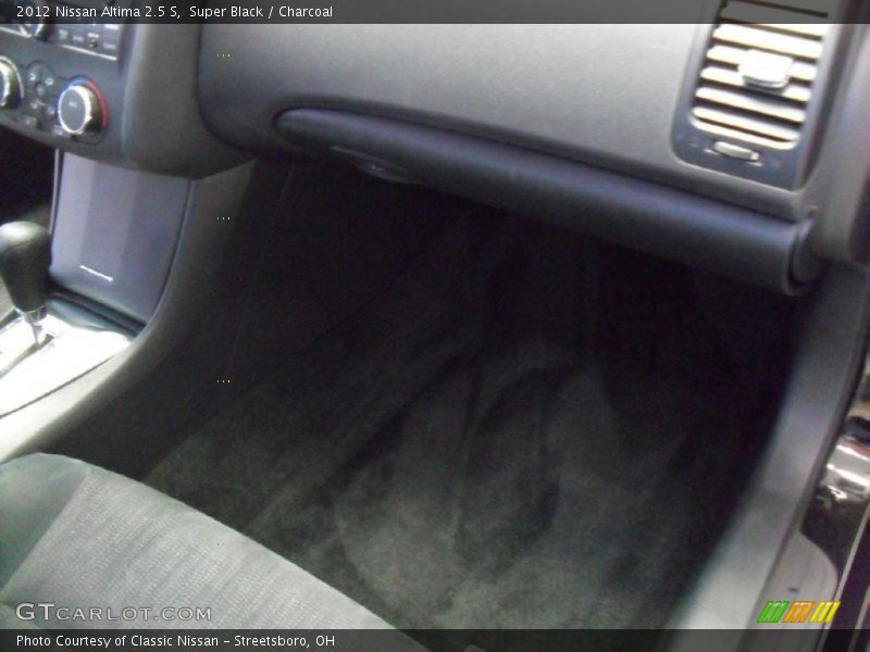 Super Black / Charcoal 2012 Nissan Altima 2.5 S