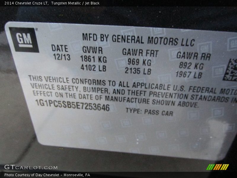 Tungsten Metallic / Jet Black 2014 Chevrolet Cruze LT