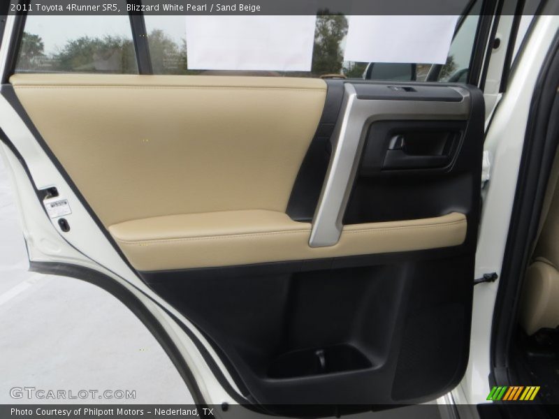 Blizzard White Pearl / Sand Beige 2011 Toyota 4Runner SR5
