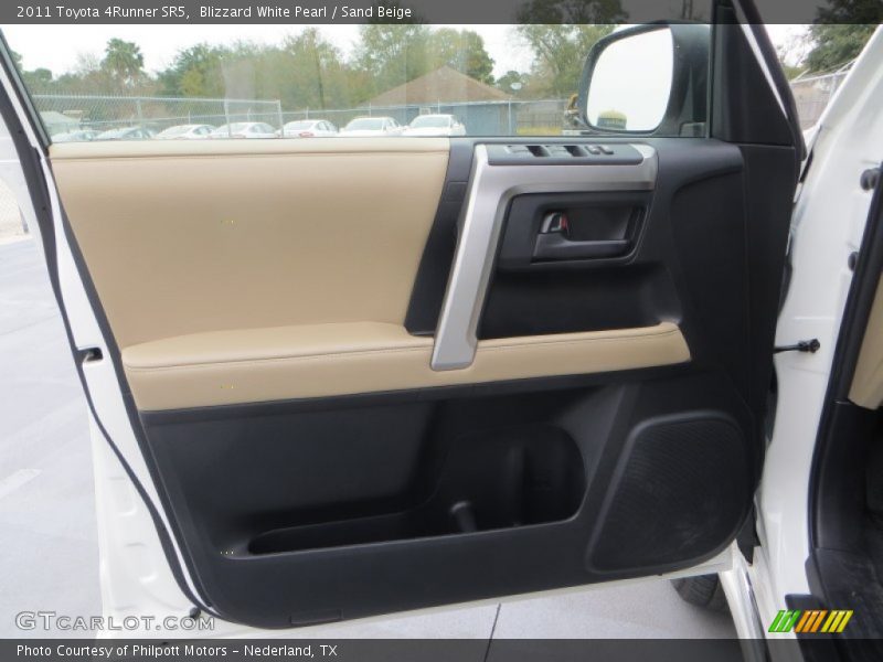 Blizzard White Pearl / Sand Beige 2011 Toyota 4Runner SR5