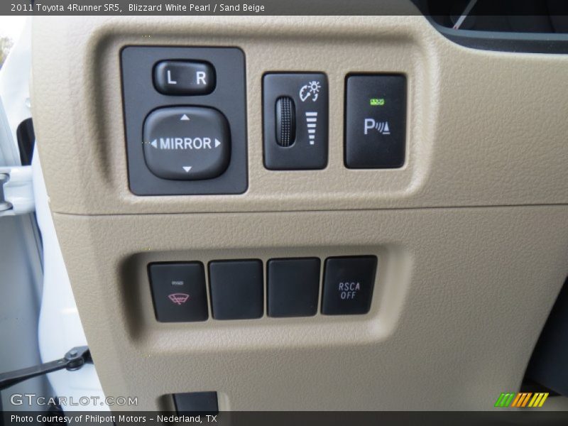 Blizzard White Pearl / Sand Beige 2011 Toyota 4Runner SR5
