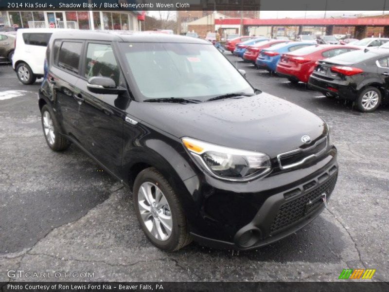 Front 3/4 View of 2014 Soul +
