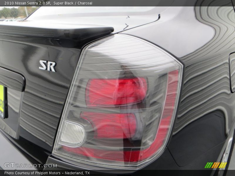 Super Black / Charcoal 2010 Nissan Sentra 2.0 SR