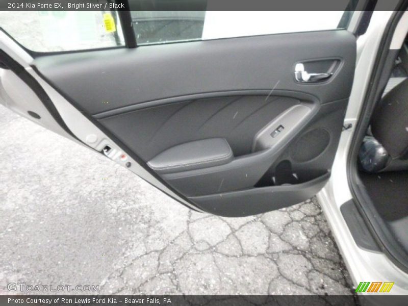 Bright Silver / Black 2014 Kia Forte EX