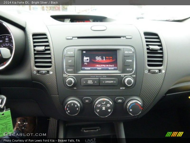 Bright Silver / Black 2014 Kia Forte EX